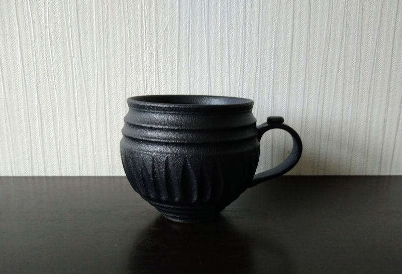 黒マット釉マグカップ